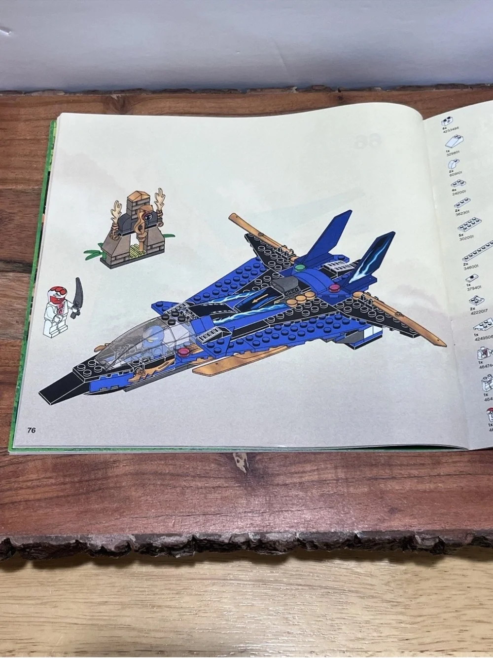 LEGO Ninjago Jay's Storm Fighter #9442 with Box Instruction Legos and Figurines
